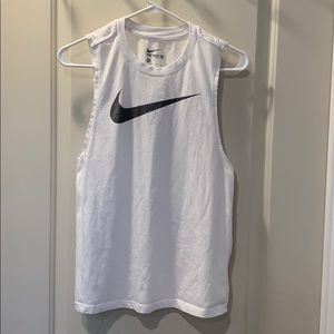⭐️⭐️ 3 for $25 The Nike tee” white with grey check